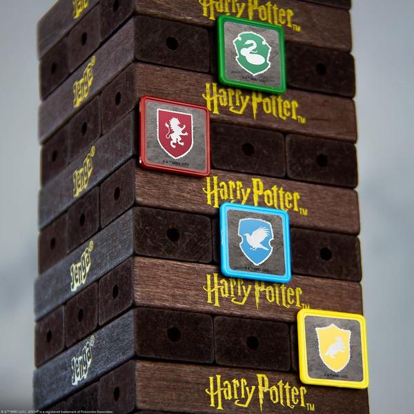 Imagem de Jenga Harry Potter  Construa a Grande Escadaria de Hogwarts para Chegar à Sala de Aula  Baseado na franquia de filmes Harry Potter  Jenga Colecionável Jogo  Jogabilidade única com dados personalizados