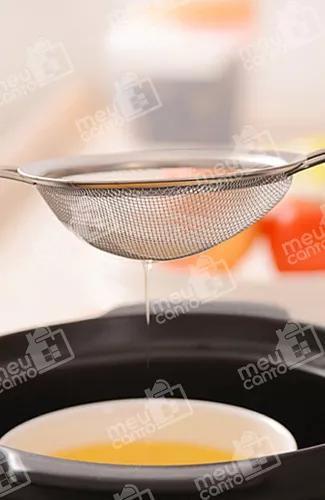 Imagem de Jogo 2 Peneiras Pequena Culinária Em Aço Inox Gourmet Peneirar Utensílio de Cozinha Bebidas Líquidos Alimentos 8cm