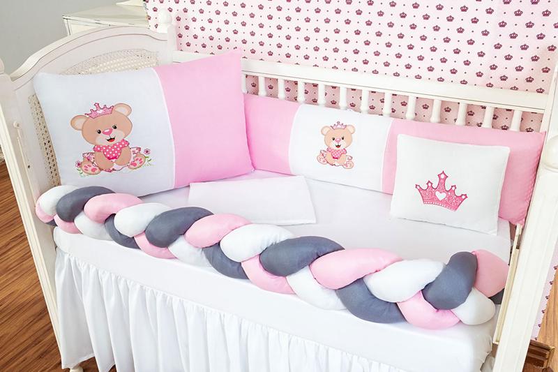 Jogo De Berço Trançado Princesa Ursinho Menino Com Cobertor 7 Peças Novo Modelo - BruceBaby Bordados Imagem de Jogo De Berço Trançado Princesa Ursinho Menino Com Cobertor 7 Peças Novo Modelo