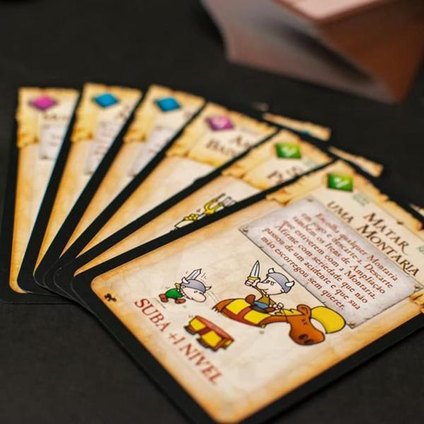 Imagem de Jogo de cartas munchkin 4 montaria arredia! - mun004