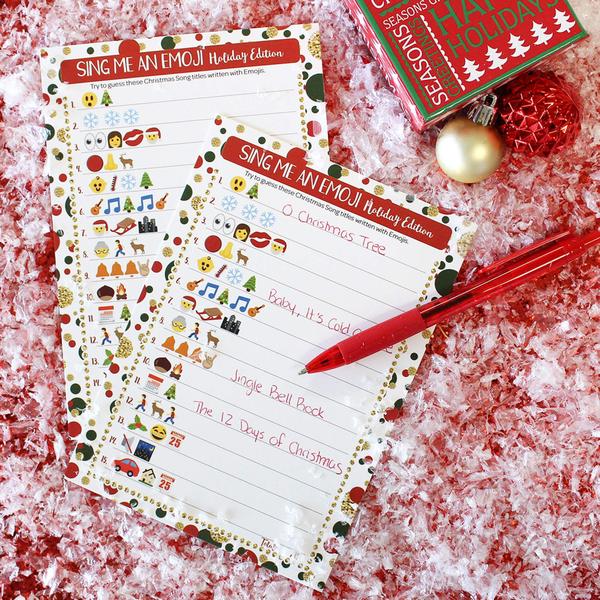 Jogo de festa de Natal DISTINCTIVS Sing Me an Emoji para 25 jogadores Imagem de Jogo de festa de Natal DISTINCTIVS Sing Me an Emoji para 25 jogadores