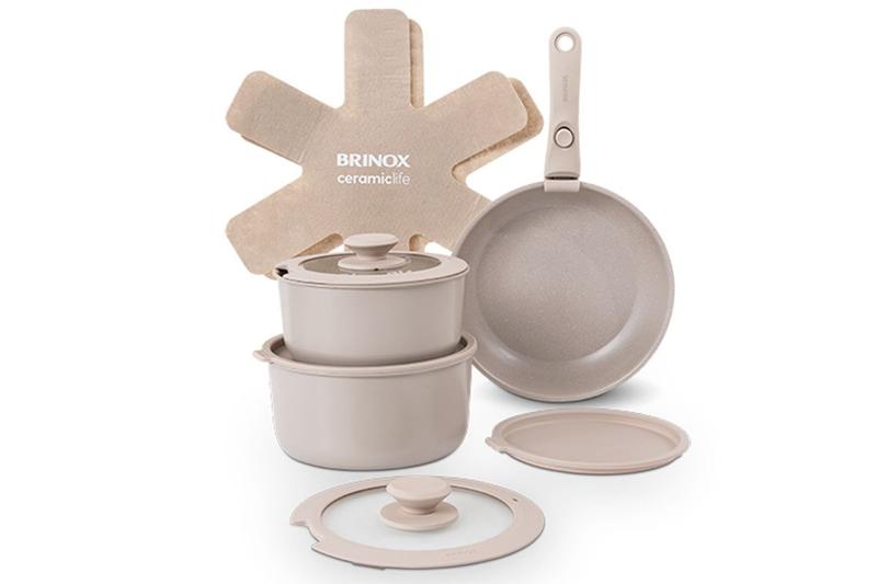 Jogo de Panelas Empilhável Brinox com Cabo Removível Ceramic Life Fit 10 Peças Antiaderent... Jogo de Panelas Empilhável Brinox com Cabo Removível Ceramic Life Fit 10 Peças Antiaderent...