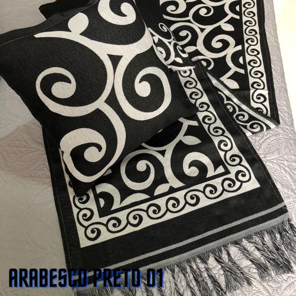 Jogo de Peseira p/ Cama ou Sofá Algodão + 2 Almofada Estampadas Linhão Decoração Sofisticada Luxo - Angel Distribuidora Imagem de Jogo de Peseira p/ Cama ou Sofá Algodão + 2 Almofada Estampadas Linhão Decoração Sofisticada Luxo