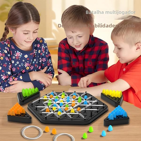 Imagem de Jogo de Xadrez Triangular - Divertido e Estratégico para Crianças e Adultos