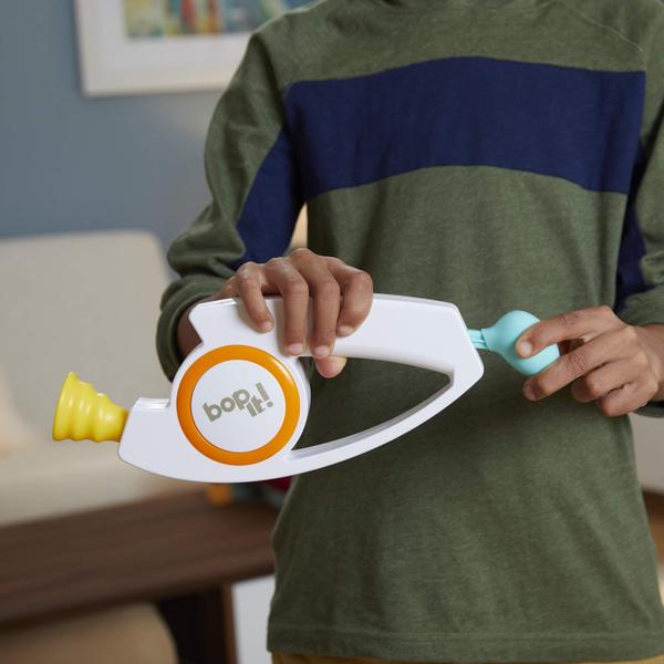 Imagem de Jogo Eletrônico Bop It! da Hasbro, para Crianças de 8 Anos+