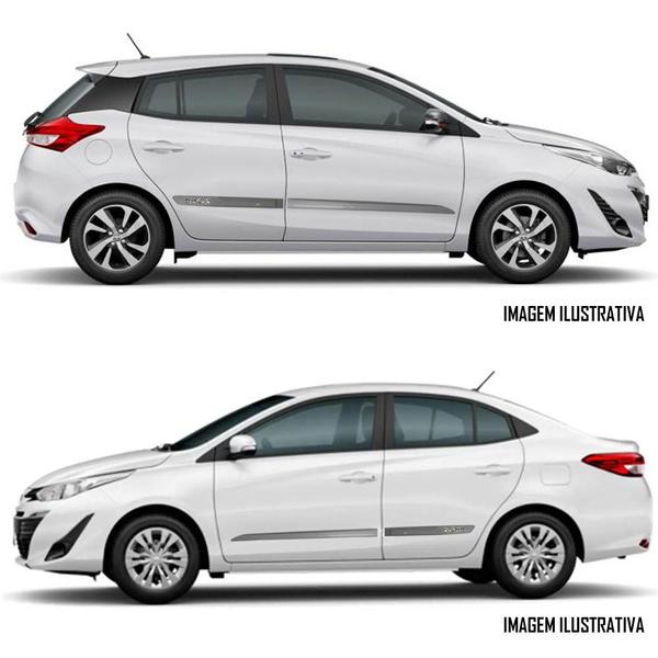 Imagem de Jogo Friso Lateral Pintado Toyota Yaris Escrita Cromado Alto Relevo