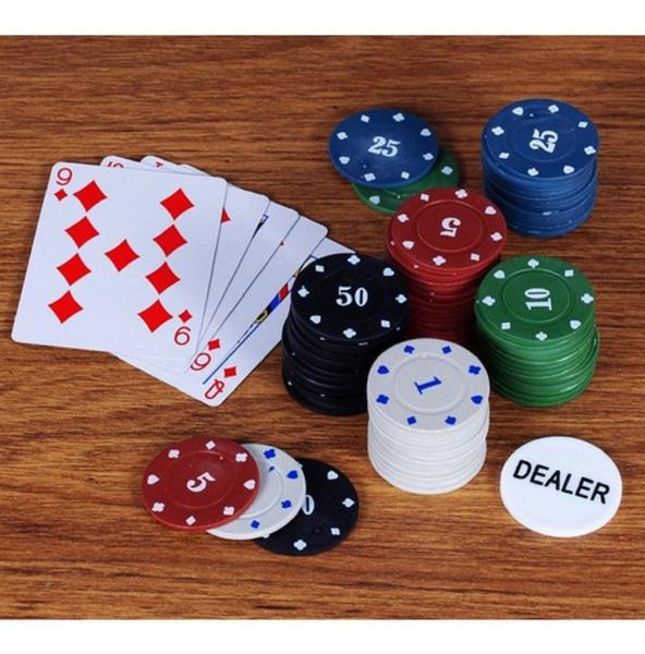 Jogo Poker Profissional Chips 80 Fichas + Baralho Cassino - Geral Imagem de Jogo Poker Profissional Chips 80 Fichas + Baralho Cassino