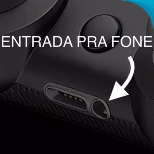 Joystick Preto Recarregável Sem Fio Console E Computador - Zonne Imagem de Joystick Preto Recarregável Sem Fio Console E Computador