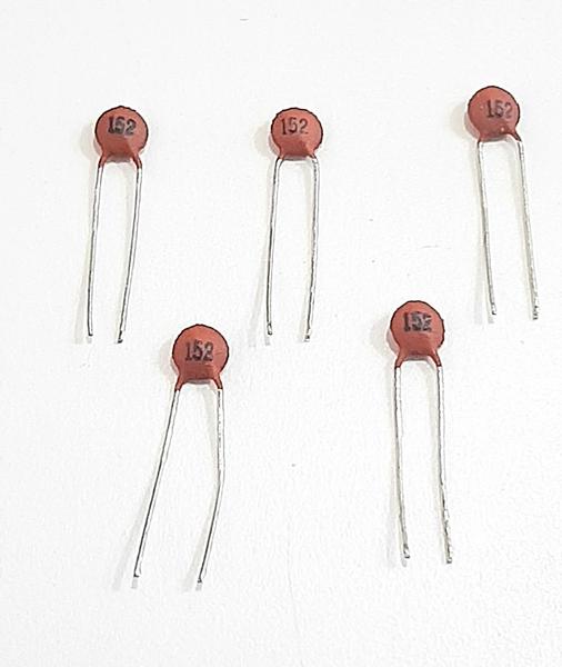 Imagem de Kit 05 Capacitor Cerâmico 1,5nf / 1500pf 20V