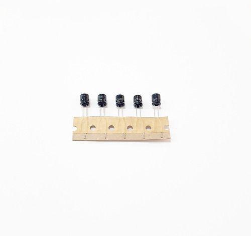 Kit 05 Capacitor Eletrolítico 100uf 16v 105ºc Marca Hitano Imagem de Kit 05 Capacitor Eletrolítico 100uf 16v 105ºc Marca Hitano