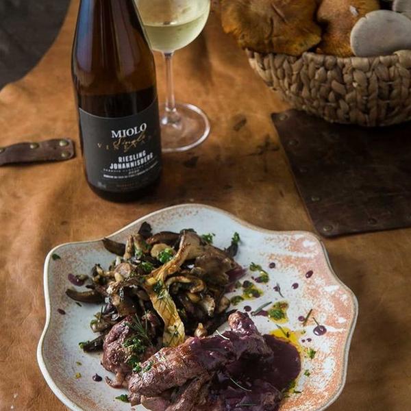 Kit 06 Unidades Vinho Miolo Single Vineyard Riesling 750ml Imagem de Kit 06 Unidades Vinho Miolo Single Vineyard Riesling 750ml