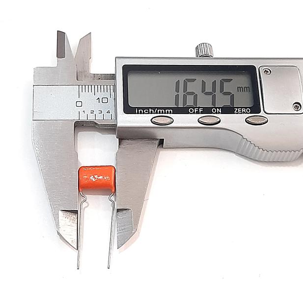 Kit 10 Capacitor Poliester 3,9nf 3900uf 400v - Philips Imagem de Kit 10 Capacitor Poliester 3,9nf 3900uf 400v - Philips