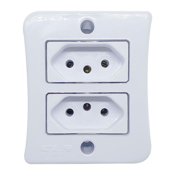 Imagem de Kit 10 Tomada Dupla 2p+t 20A Sobrepor Branco Externo Com Placa Espelho Linha Viena 127v e 250v Bivolt