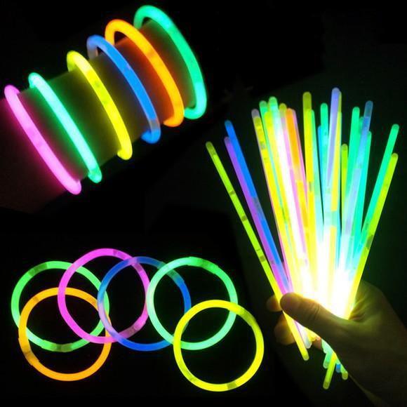 Kit 100 Pulseiras Neon Balada Brilho Fluorescente Festa - Ljk Variededes Imagem de Kit 100 Pulseiras Neon Balada Brilho Fluorescente Festa