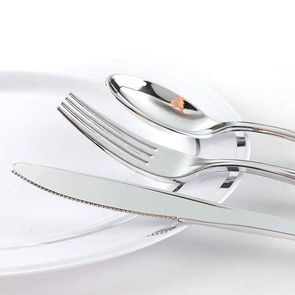 Kit 104 Garfos 18,5Cm Descartáveis De Luxo Em Plástico Prata - Udlandia Imagem de Kit 104 Garfos 18,5Cm Descartáveis De Luxo Em Plástico Prata