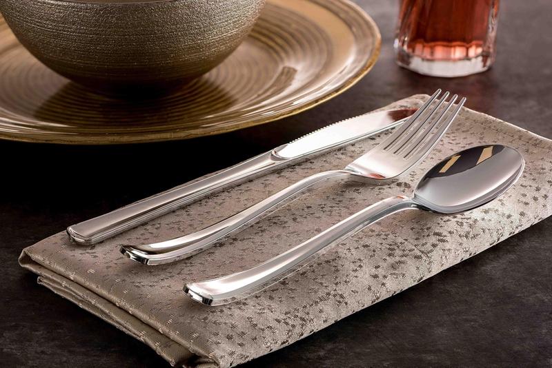 Kit 104 Garfos 18,5Cm Descartáveis De Luxo Em Plástico Prata - Udlandia Imagem de Kit 104 Garfos 18,5Cm Descartáveis De Luxo Em Plástico Prata