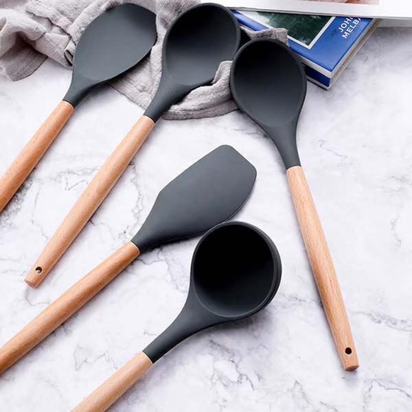 Imagem de Kit 12 Peças Jogo de Cozinha Utensílios Talheres Silicone com Cabo de Madeira