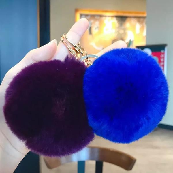 Imagem de Kit 12 unidades de Chaveiros com acessório pompom macio pelúcia fashion