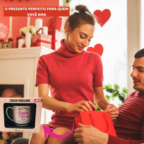 Imagem de Kit 1Un Caneca Rosa Porcelana Super Esposa +1Un Caneca Super Marido 300ml Café  Presente