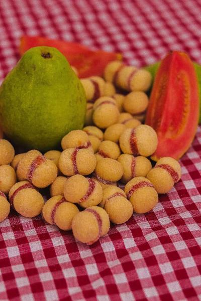 Imagem de Kit 2 Biscoito Caseiro Casadinho Goiaba Fruta Natural