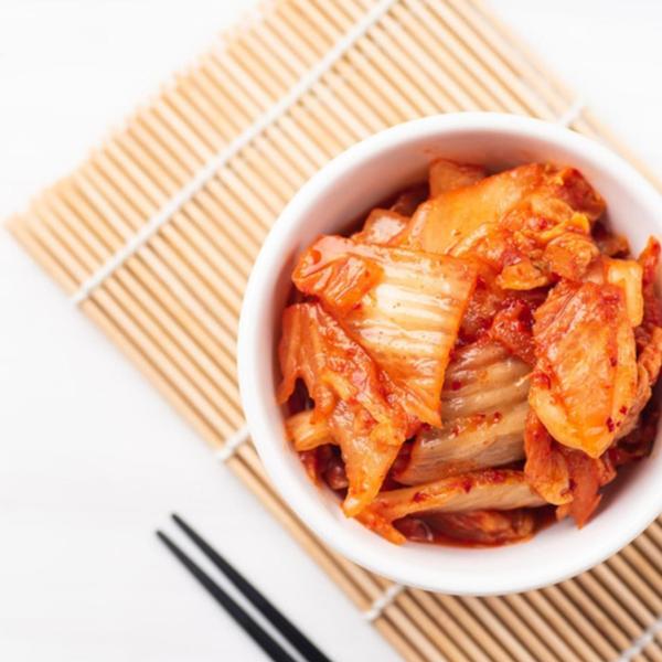 Kit 2 Conserva Kimchi Coreano Bibigo 150g Imagem de Kit 2 Conserva Kimchi Coreano Bibigo 150g