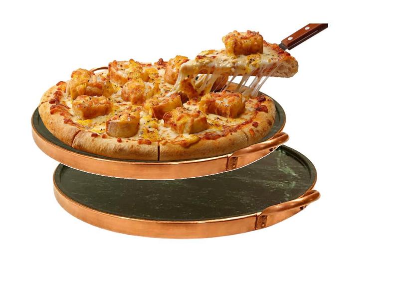 Imagem de Kit 2 Forma De Pizza 1 De 27cm E Outra 32cm Pedra Sabão 