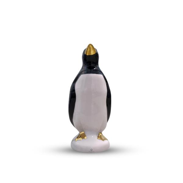 Imagem de Kit 2 Pinguins De Porcelana 17 Cm E 9 Cm Decoração De Geladeira Exclusiva - AVB DECORAÇÕES