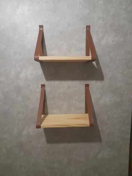 Imagem de Kit 2 Prateleiras De Pinus - Alça De couro 40 X19Cm