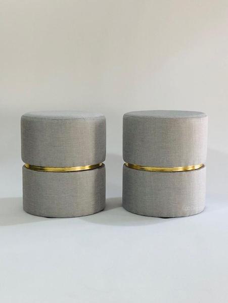 Imagem de Kit 2 Puffs com Detalhe Dourado - Decoração - Suede e Linho