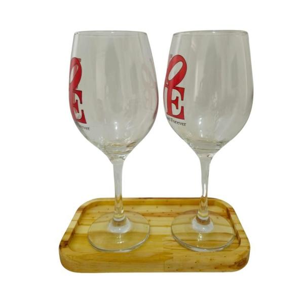 Imagem de Kit 2 Taças Bandeja Frase Love Personalizada Vinho