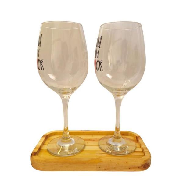 Imagem de Kit 2 Taças Bandeja Frase Tem Amor Personalizada Vinho 490Ml