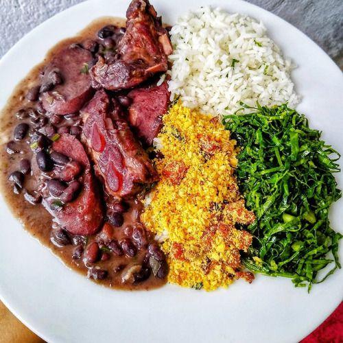 Kit 3 Feijoada Pronta Oderich Enlatada 830g Imagem de Kit 3 Feijoada Pronta Oderich Enlatada 830g