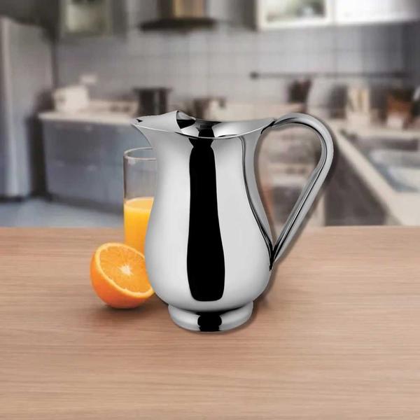 Kit 3 Jarras de Suco Inox Aço com Separador de Gelo Em Casa Tem Água 2 Litros - EmCasaTem Imagem de Kit 3 Jarras de Suco Inox Aço com Separador de Gelo Em Casa Tem Água 2 Litros