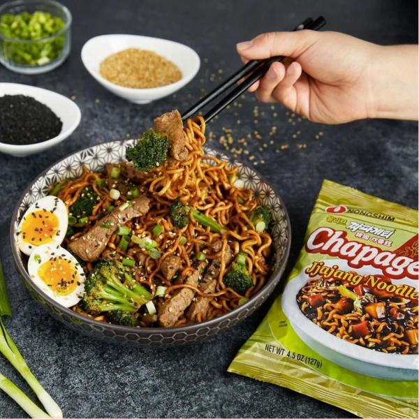 Imagem de KIT 3 LAMEN COREANO CHAPAGETTI NONGSHIM TEMPERO FEIJÃO 127g