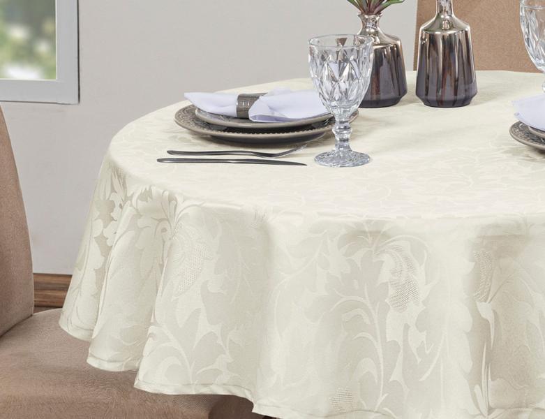 Kit 3 Toalhas De Mesa Luxo Redonda 4 Lugares Sala Jantar Jacquard - Raga Decorações Imagem de Kit 3 Toalhas De Mesa Luxo Redonda 4 Lugares Sala Jantar Jacquard