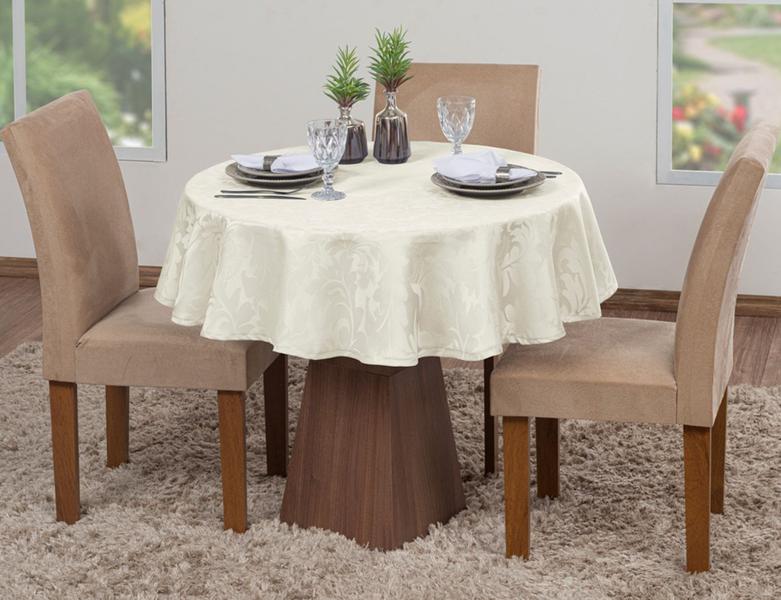 Kit 3 Toalhas De Mesa Luxo Redonda 4 Lugares Sala Jantar Jacquard - Raga Decorações Imagem de Kit 3 Toalhas De Mesa Luxo Redonda 4 Lugares Sala Jantar Jacquard