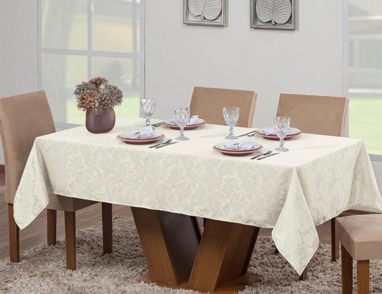Kit 3 Toalhas Mesa Luxo Retangular 8 Lugares Sala Jantar Jacquard - LuxBella Imagem de Kit 3 Toalhas Mesa Luxo Retangular 8 Lugares Sala Jantar Jacquard