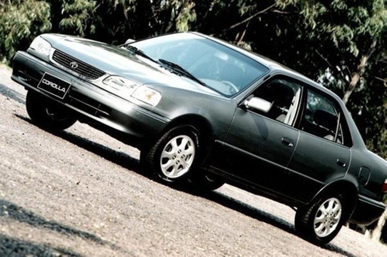 Imagem de Kit 4 Bucha Bandeja Dianteira Toyota Corolla 97 A 2001