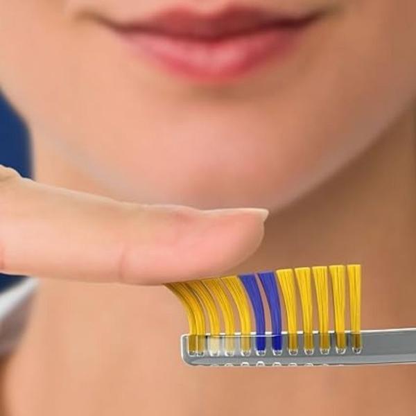 Imagem de Kit 4 Escova de Dente Oral - B Indicator Macia Suave