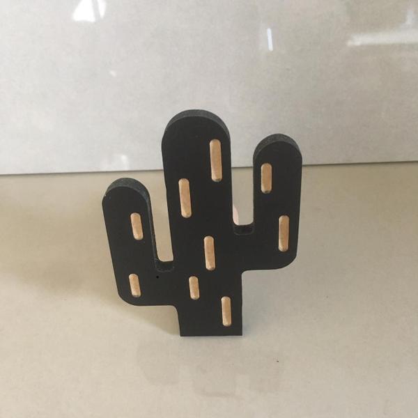 Kit 4 Ganchos De Parede Mdf Formato Cacto - Souvenir Decor Imagem de Kit 4 Ganchos De Parede Mdf Formato Cacto