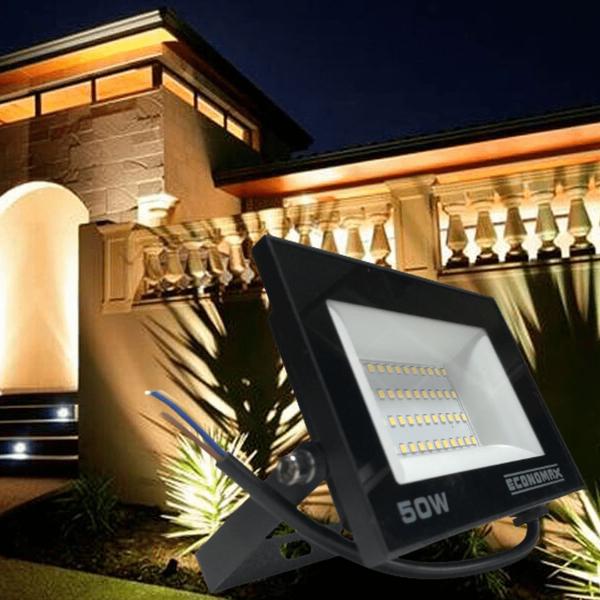 Kit 5 Refletor LED 50W Luz Branca Biv Holofote Prova Dágua - Economax Imagem de Kit 5 Refletor LED 50W Luz Branca Biv Holofote Prova Dágua