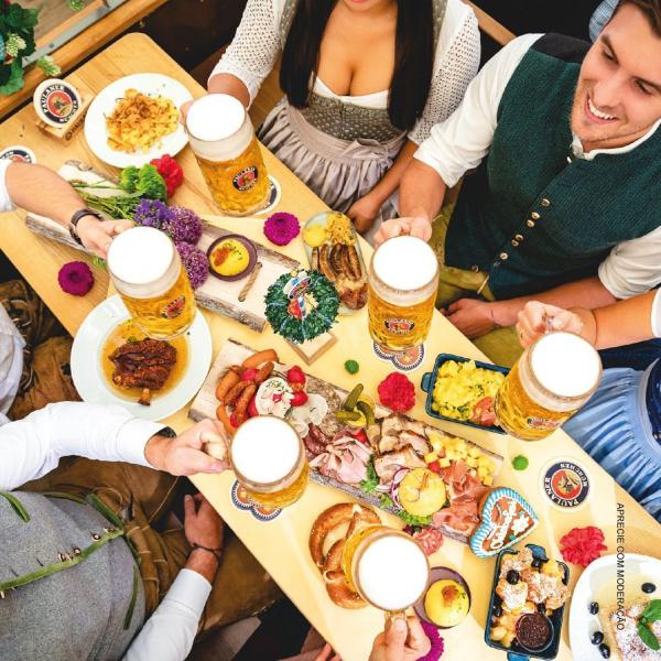 Imagem de Kit 6 Cerveja Paulaner Oktoberfest Bier Lata 500ml + Copo