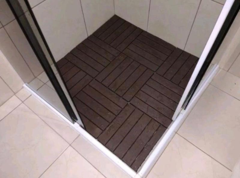 Imagem de Kit 6 deck modular plástico antiderrapante 30x30 piscina box varanda jardim sacada