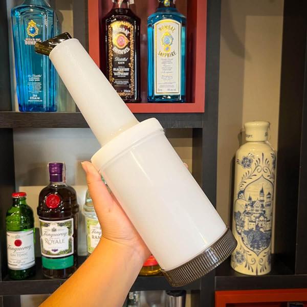 Imagem de Kit 6 Garrafa Plástica Store'n Pour 1L Marrom Weck para Sucos Drink Bar