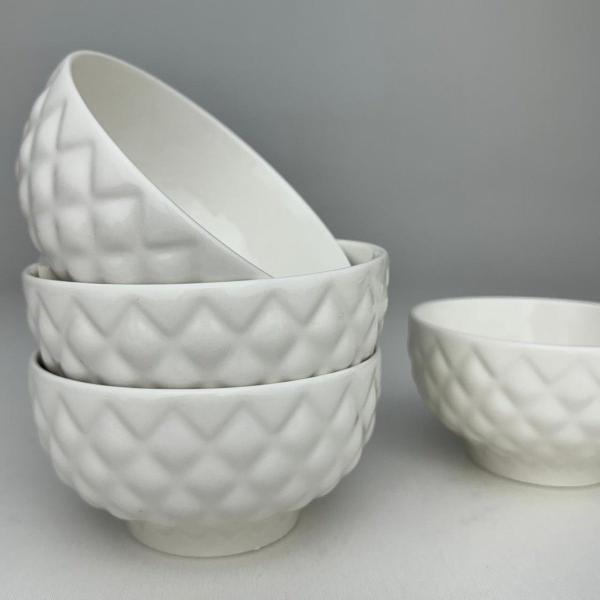 Kit 8 Bowl Tigela Cumbuca Porcelana Matelassê Branco 380 ml - LYOR Imagem de Kit 8 Bowl Tigela Cumbuca Porcelana Matelassê Branco 380 ml