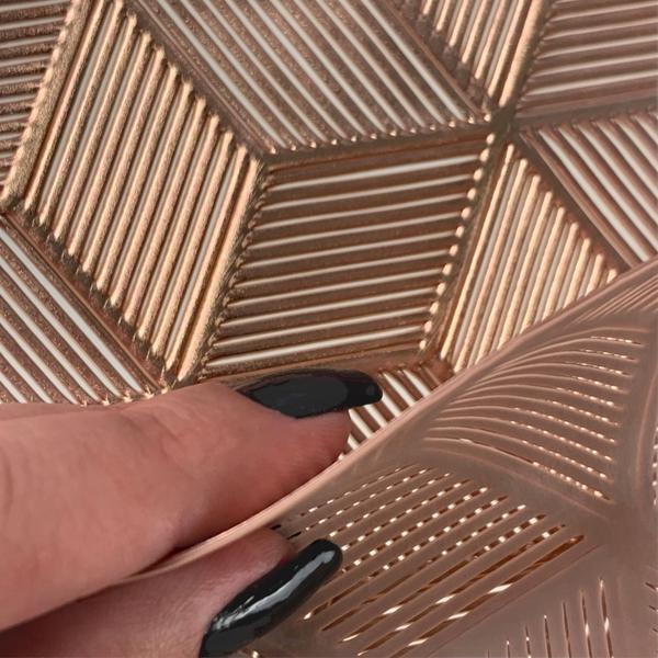Kit 8 Pçs Lugar Jogo Americano Suplat Sousplat Vazado Prisma Rose Gold - Universal Vendas Imagem de Kit 8 Pçs Lugar Jogo Americano Suplat Sousplat Vazado Prisma Rose Gold
