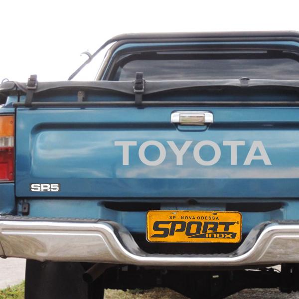 Kit Adesivos Toyota Hilux SR5 Faixa Traseira Prata Genérico - SPORTINOX Imagem de Kit Adesivos Toyota Hilux SR5 Faixa Traseira Prata Genérico