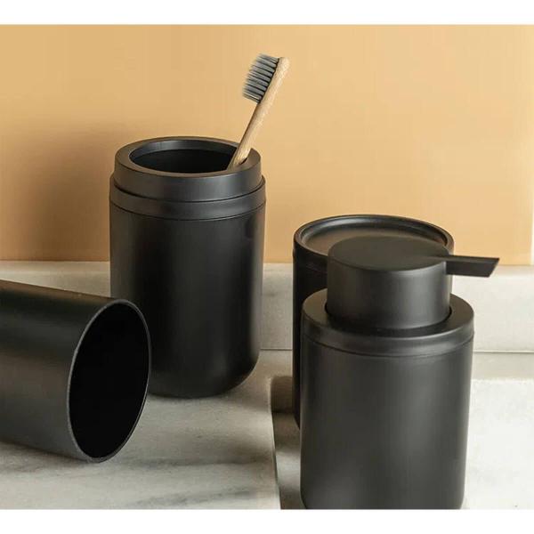 Kit Banheiro Bold Saboneteira Porta Escova Sanitária Lixeira 6L Porta Algodão Preto - Ou Imagem de Kit Banheiro Bold Saboneteira Porta Escova Sanitária Lixeira 6L Porta Algodão Preto