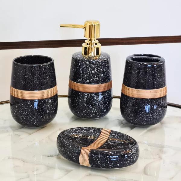 Imagem de Kit Banheiro Preto Lavabo 4 Peças Detalhe Madeira