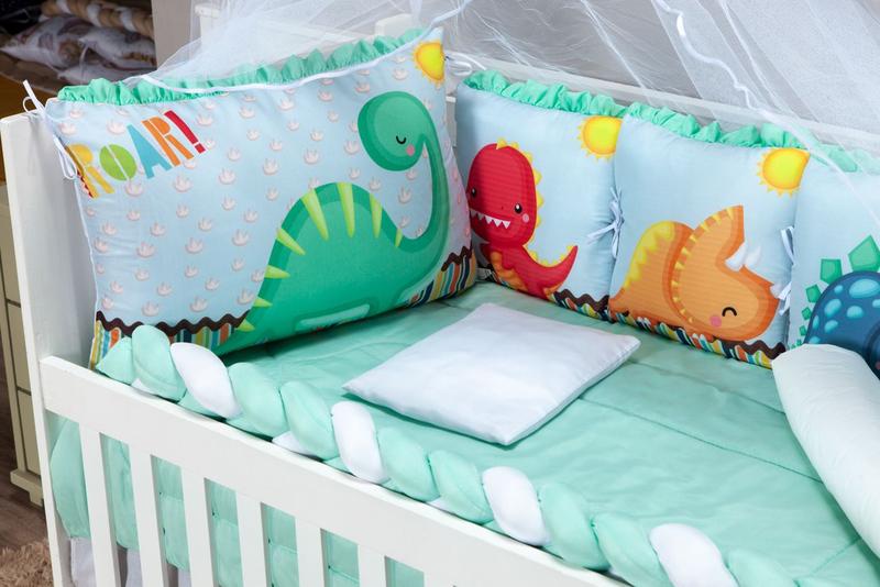 Kit Berço Americano Menina e Menino Almofadinhas 12 Peças Com Mosquiteiro Ursinho Baloeiro - LuckBaby Imagem de Kit Berço Americano Menina e Menino Almofadinhas 12 Peças Com Mosquiteiro Ursinho Baloeiro